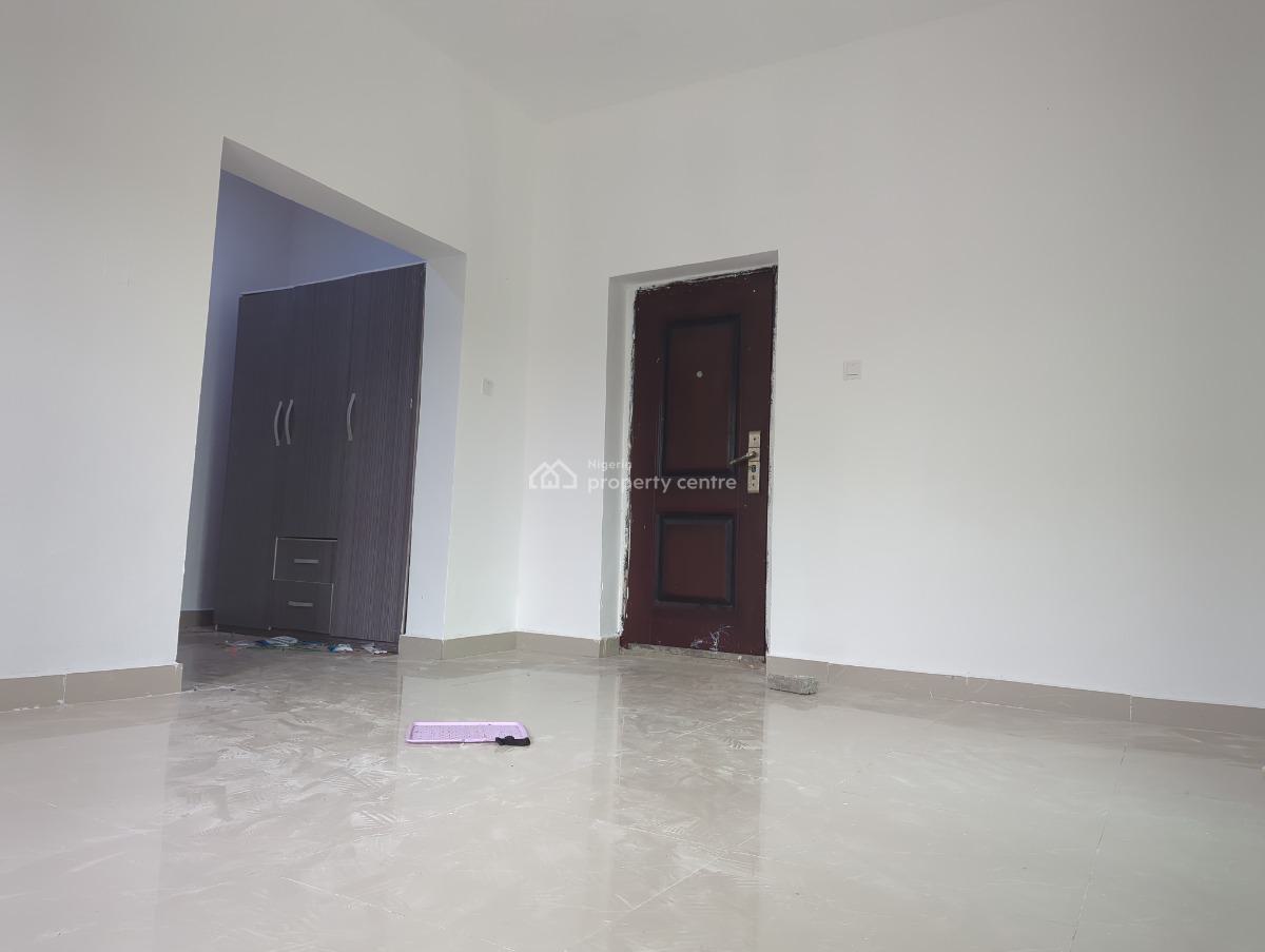 This Classic 3-bedroom Is Brimming with Potential. Your Chance to Grab, Meadow Estate, Ogombo, Ajah, Lagos, Flat / Apartment for Rent