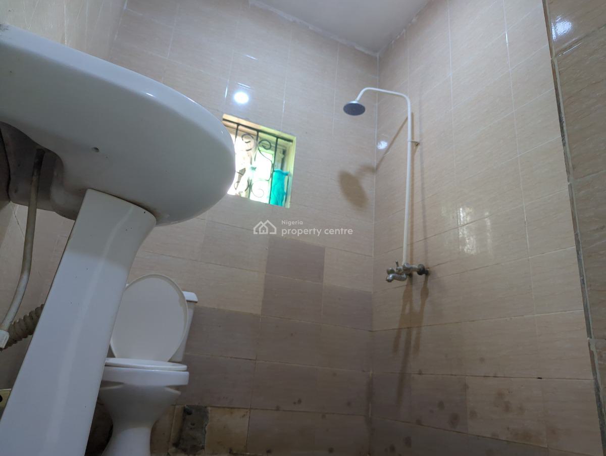 This Classic 3-bedroom Is Brimming with Potential. Your Chance to Grab, Meadow Estate, Ogombo, Ajah, Lagos, Flat / Apartment for Rent