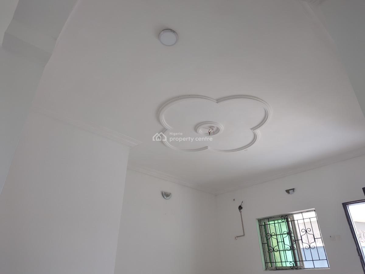 This Classic 3-bedroom Is Brimming with Potential. Your Chance to Grab, Meadow Estate, Ogombo, Ajah, Lagos, Flat / Apartment for Rent