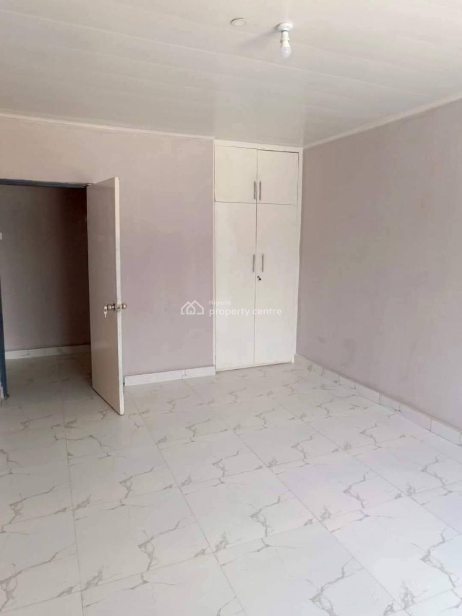 Newly Built 3 Bedroom Apartment with Smart Features, Yaba, Lagos, Block of Flats for Sale