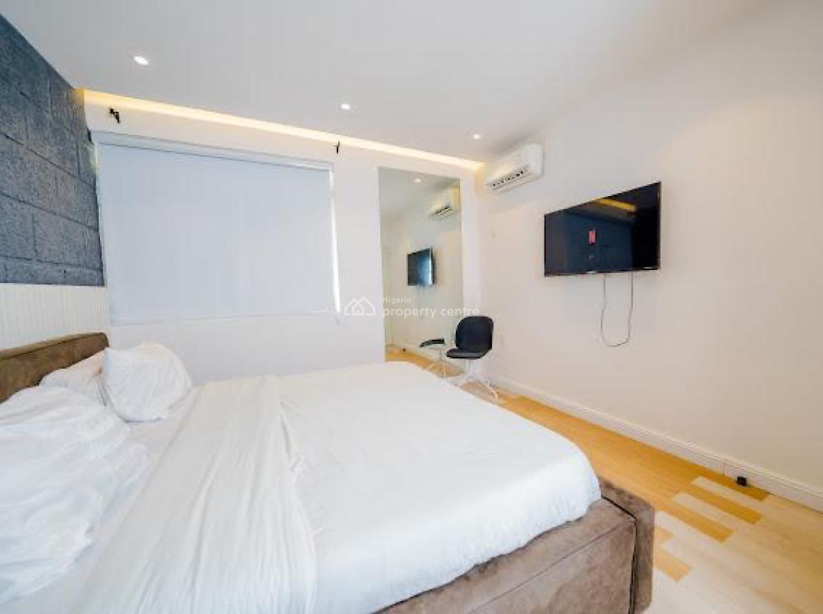Classy 2bed Luxury Waterfront Apartment in Lekki Phase 1, Off Admiralty Road,lekki ,phase 1,lekki,lagos,nigeria, Lekki Phase 1, Lekki, Lagos, Flat / Apartment Short Let
