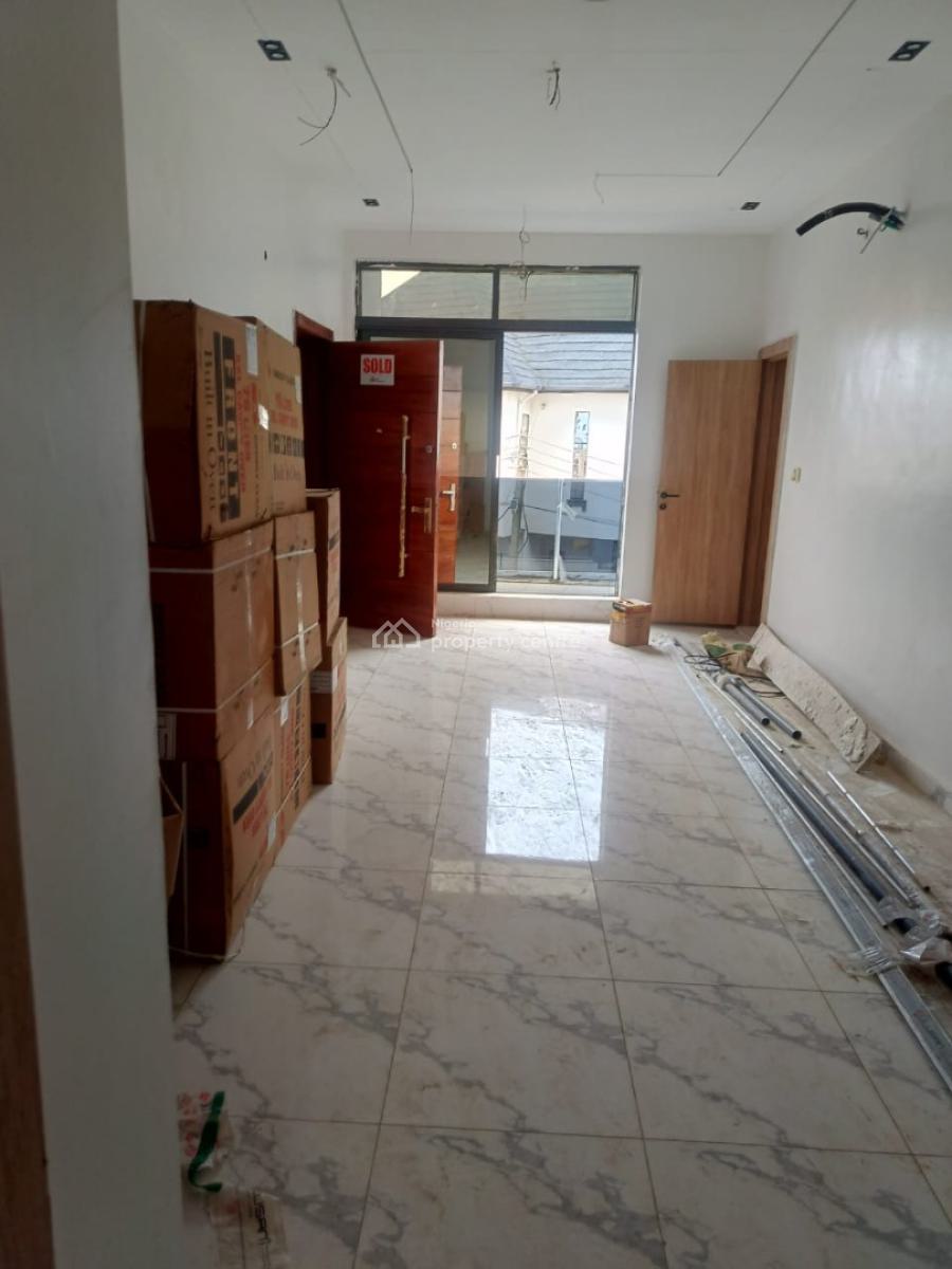 New Luxury Standard Ensuit 2 and 3 Bedroom Spacious Apt with Pool/gym, Off Orchid Hotel Road, Lekki, Lagos, Flat / Apartment for Sale