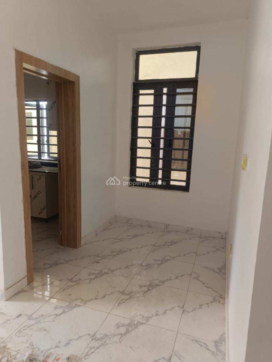 New Luxury Standard Ensuit 2 and 3 Bedroom Spacious Apt with Pool/gym, Off Orchid Hotel Road, Lekki, Lagos, Flat / Apartment for Sale