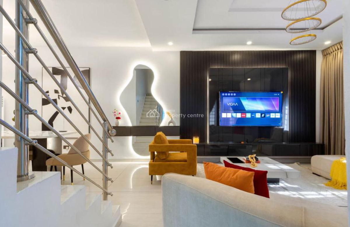 Brand New Beautiful Luxurious 4 Bedroom Terrace with Ps5 + Snooker, Victoria Island (vi), Lagos, Flat / Apartment Short Let