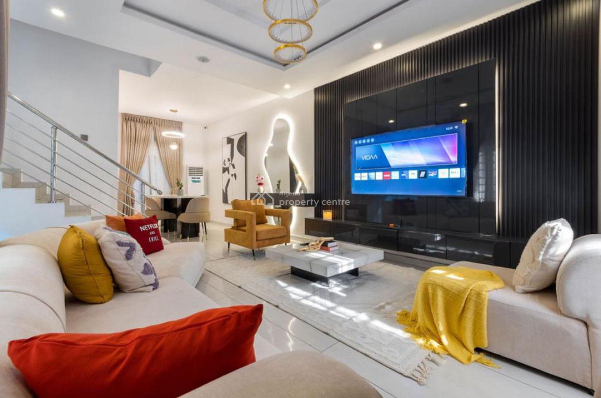 Brand New Beautiful Luxurious 4 Bedroom Terrace with Ps5 + Snooker, Victoria Island (vi), Lagos, Flat / Apartment Short Let