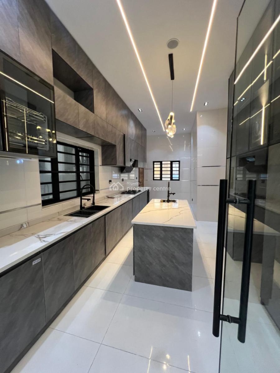 5 Bedrooms Detached Duplex with Bq, Ajah, Lagos, Detached Duplex for Sale