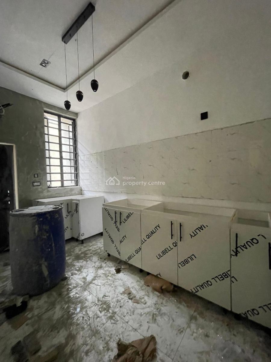 Fully Serviced 4 Bedroom Terraced Duplex in a Well Secured Location, Ologolo, Lekki, Lagos, Terraced Duplex for Sale