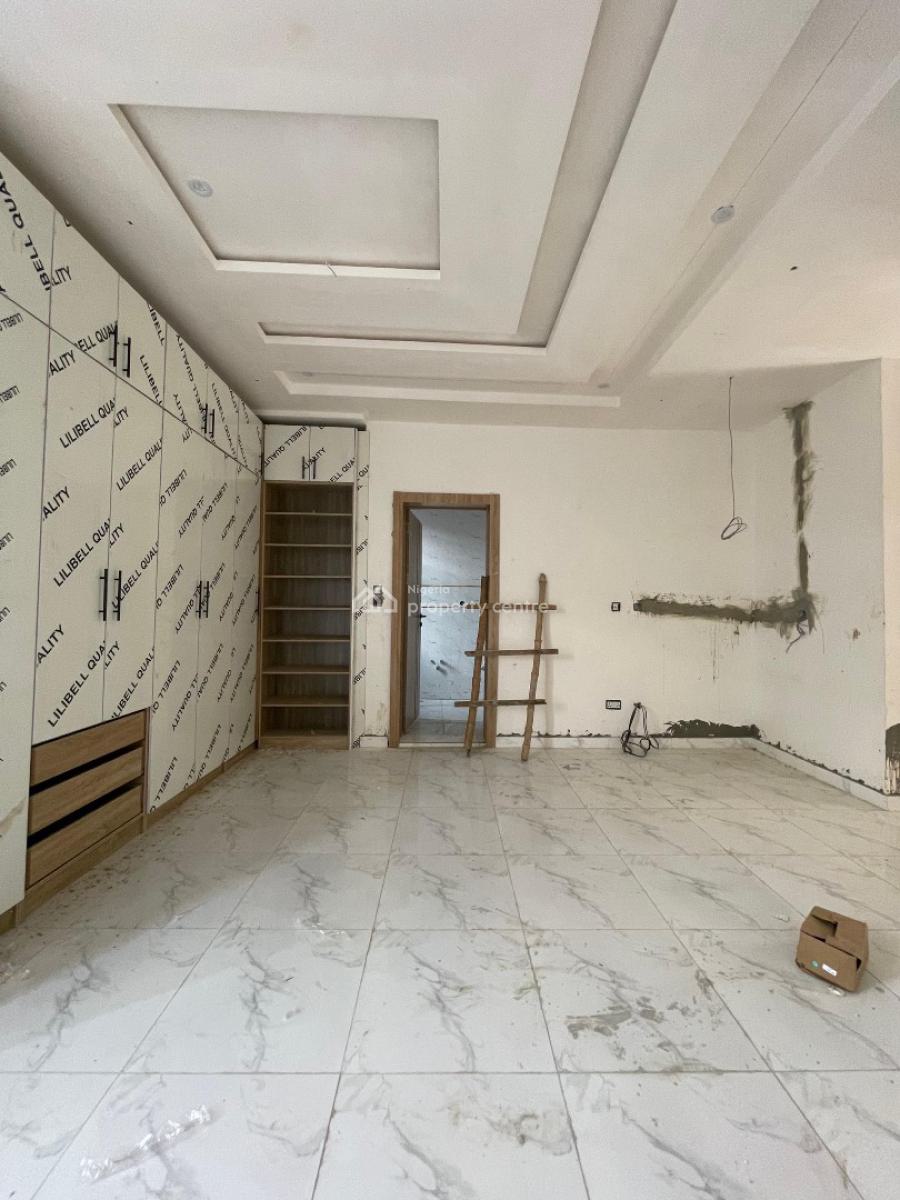 Fully Serviced 4 Bedroom Terraced Duplex in a Well Secured Location, Ologolo, Lekki, Lagos, Terraced Duplex for Sale