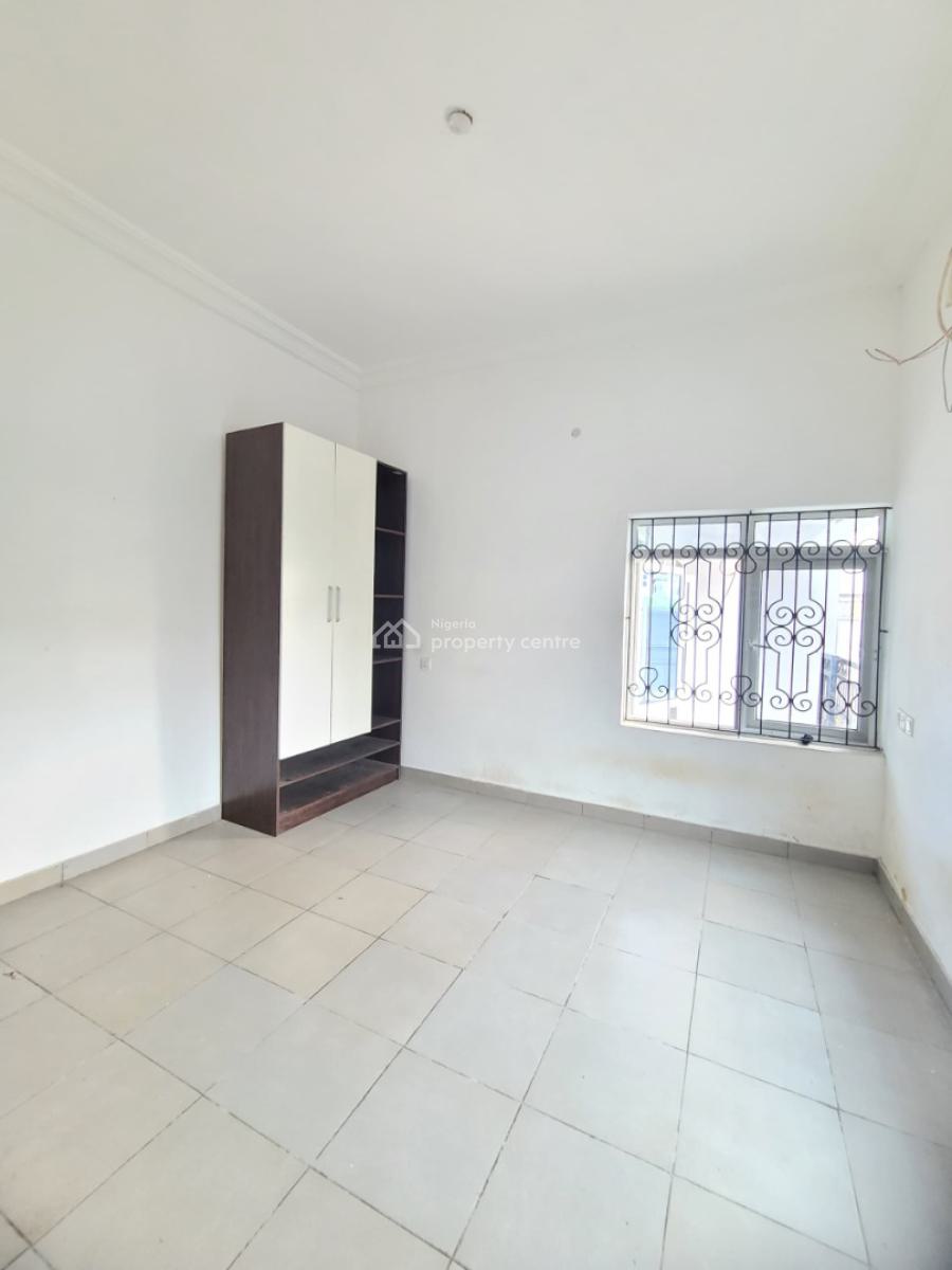 Spacious and Standard 2 Bedroom Flat, Lekki County, Ikota, Lekki, Lagos, Flat / Apartment for Rent