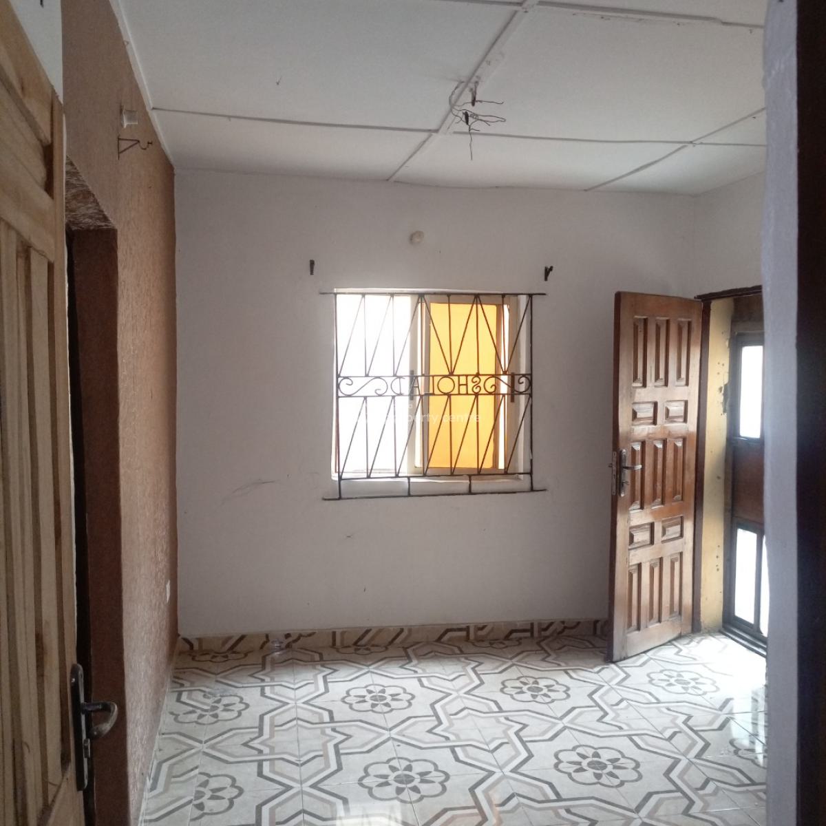 Nice and Well Maintained Spacious Miniflat in Surulere, Off Babs Animashaun By Bode Thomas Surulere Lagos, Bode Thomas, Surulere, Lagos, Mini Flat (room and Parlour) for Rent