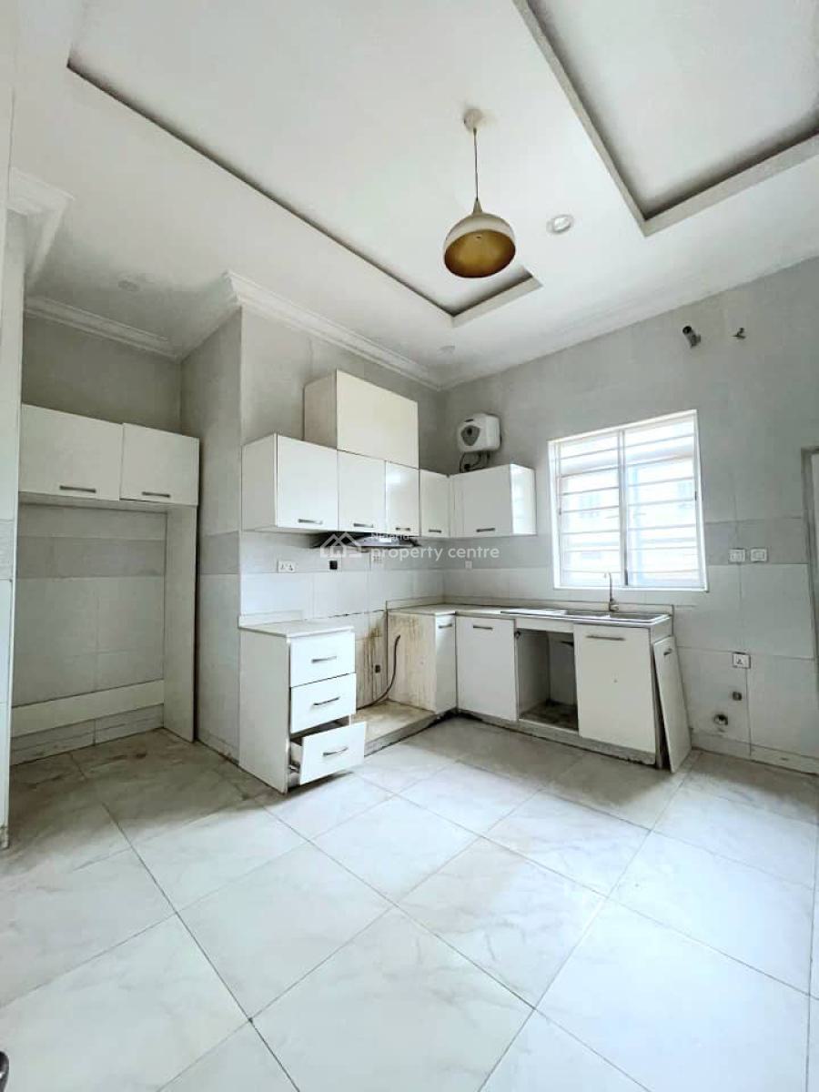 Spacious 4 Bedroom Semi Duplex with Bq, Chevron, Lekki, Lagos, Office Space for Sale
