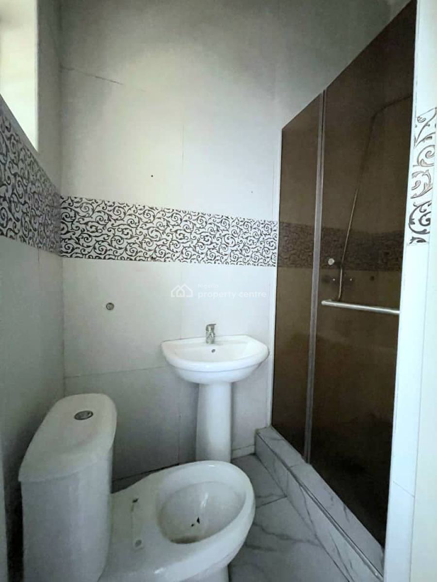 Spacious 4 Bedroom Semi Duplex with Bq, Chevron, Lekki, Lagos, Office Space for Sale