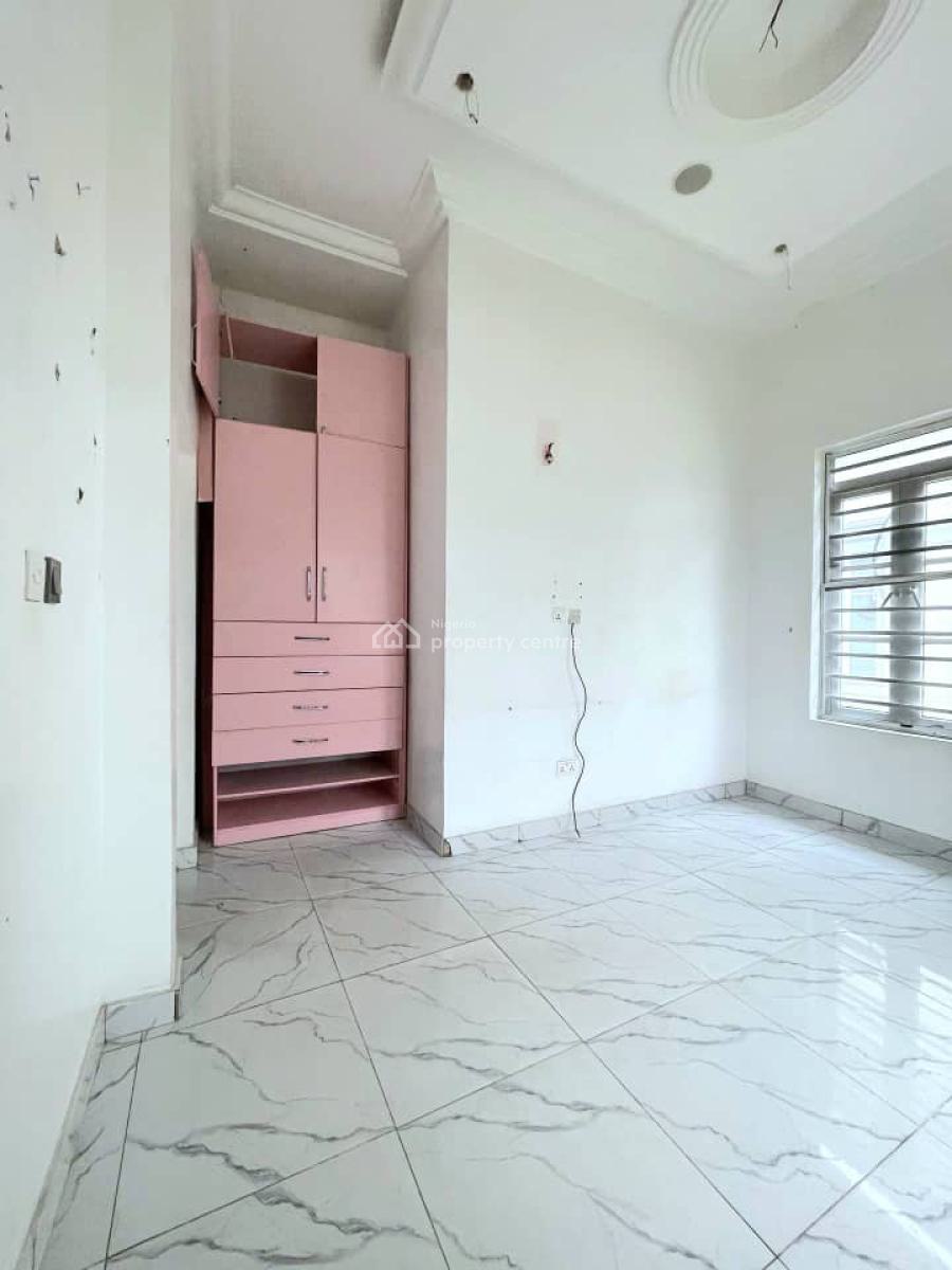 Spacious 4 Bedroom Semi Duplex with Bq, Chevron, Lekki, Lagos, Office Space for Sale