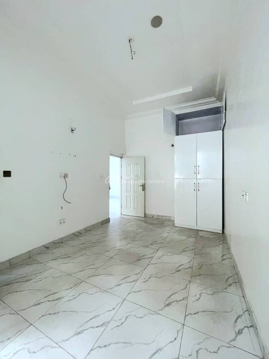 Spacious 4 Bedroom Semi Duplex with Bq, Chevron, Lekki, Lagos, Office Space for Sale