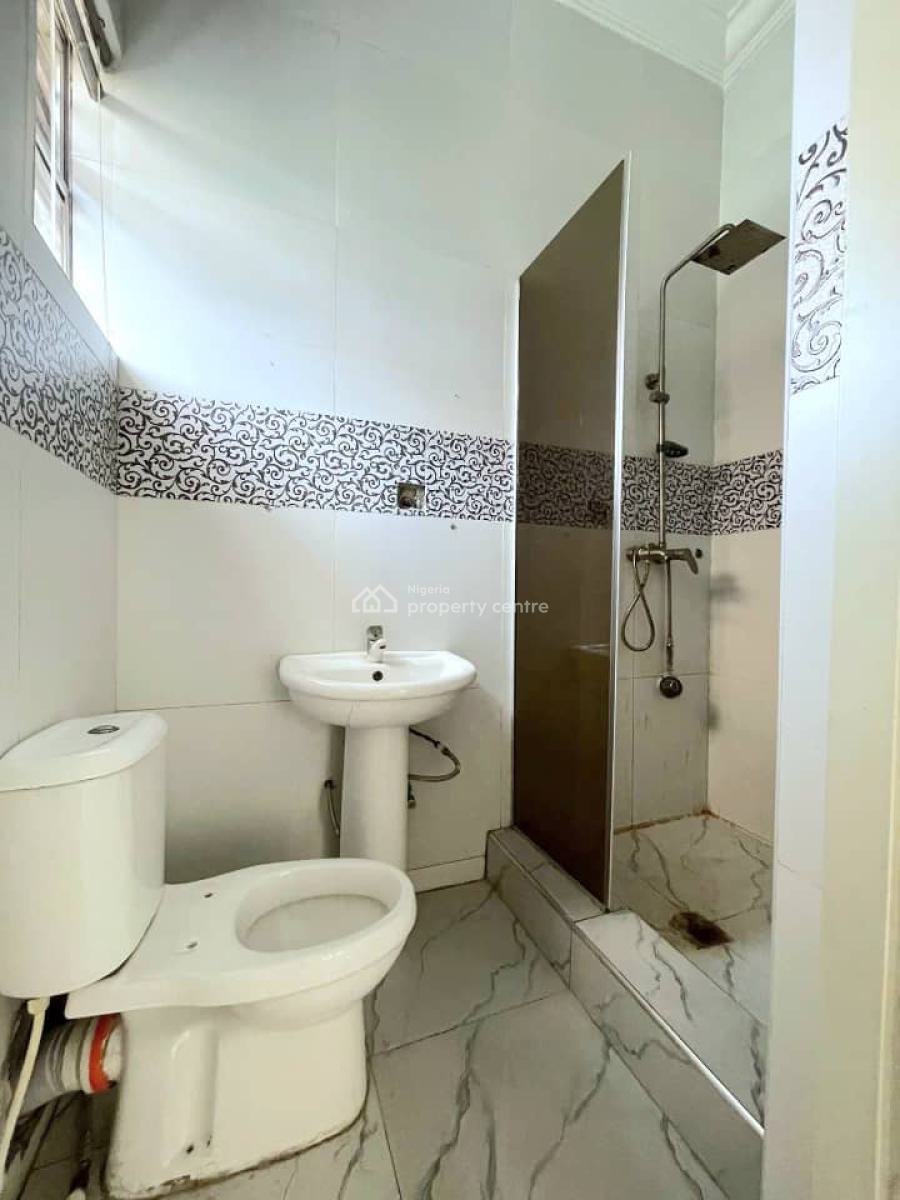 Spacious 4 Bedroom Semi Duplex with Bq, Chevron, Lekki, Lagos, Office Space for Sale