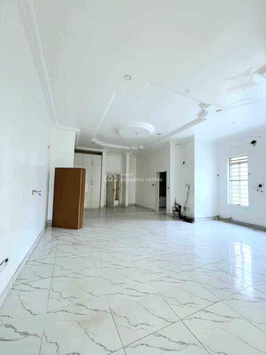 Spacious 4 Bedroom Semi Duplex with Bq, Chevron, Lekki, Lagos, Office Space for Sale