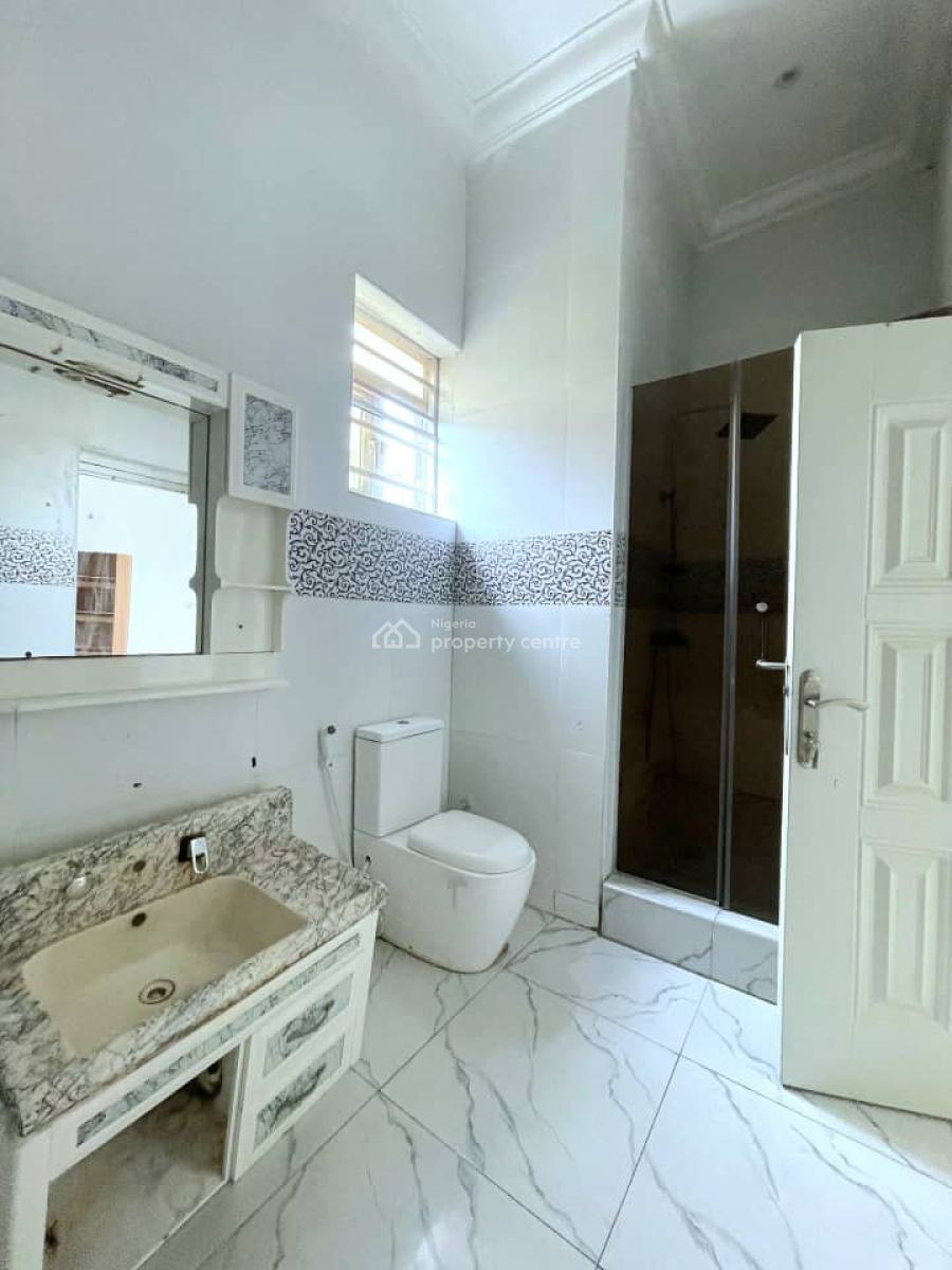 Spacious 4 Bedroom Semi Duplex with Bq, Chevron, Lekki, Lagos, Office Space for Sale