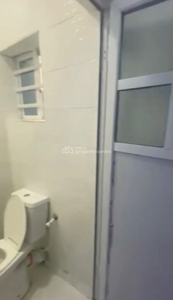 Excutive Standard Mini Flat with Two Toilet and Two Bath Upstairs, Yaba, Lagos, Mini Flat (room and Parlour) for Rent