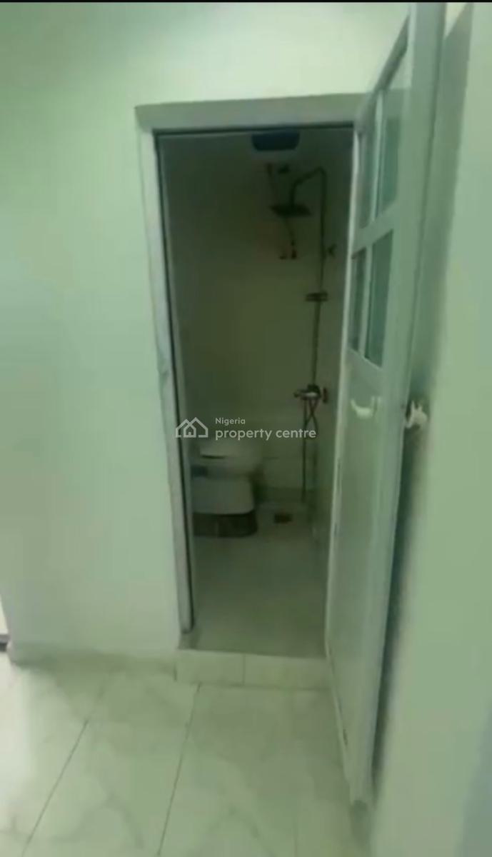 Excutive Standard Mini Flat with Two Toilet and Two Bath Upstairs, Yaba, Lagos, Mini Flat (room and Parlour) for Rent