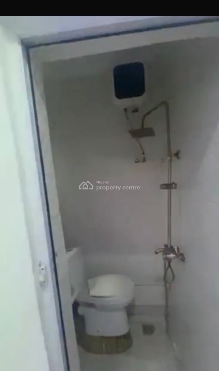 Excutive Standard Mini Flat with Two Toilet and Two Bath Upstairs, Yaba, Lagos, Mini Flat (room and Parlour) for Rent