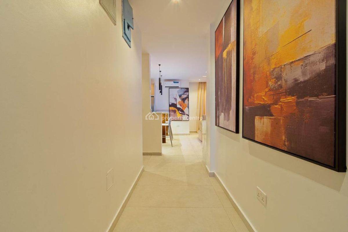Cozy and New 2 Bedroom Apartment Available with a Rooftop Pool, Lekki Phase 1, Lekki, Lagos, Flat / Apartment Short Let
