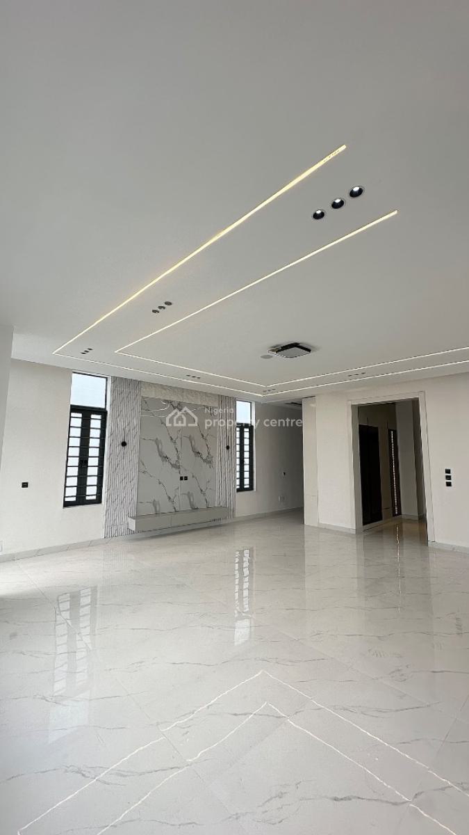 Luxurious  Detached 6 Bdr Duplex + Indoor Pool + Bq, Chevron Drive / Serene Estate, Lekki, Lagos, Detached Duplex for Sale