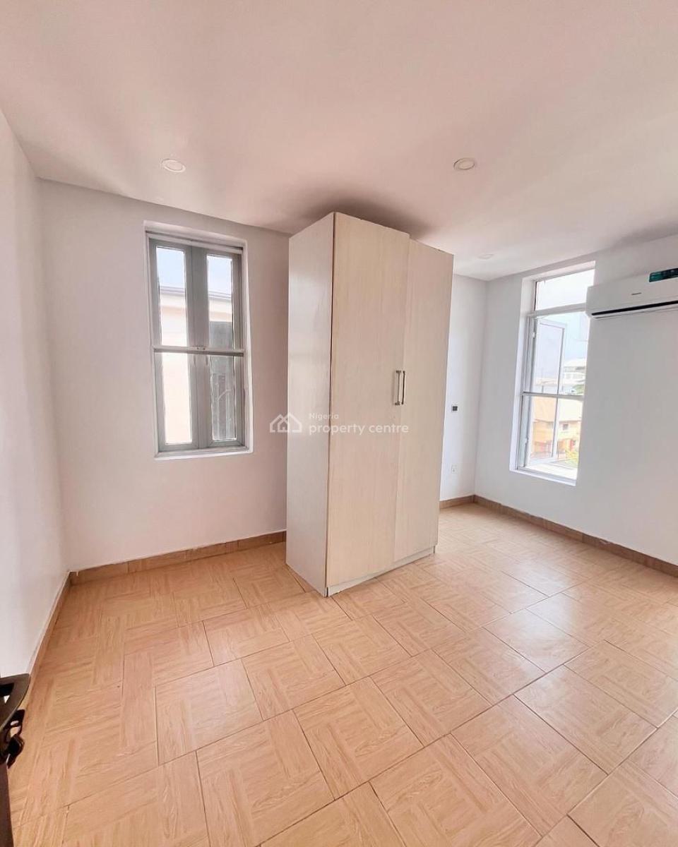 Sweet 2 Bedroom Apartment Fully Service Good for Commercial, Chevron Drive Lekki, Lekki, Lagos, Block of Flats for Sale