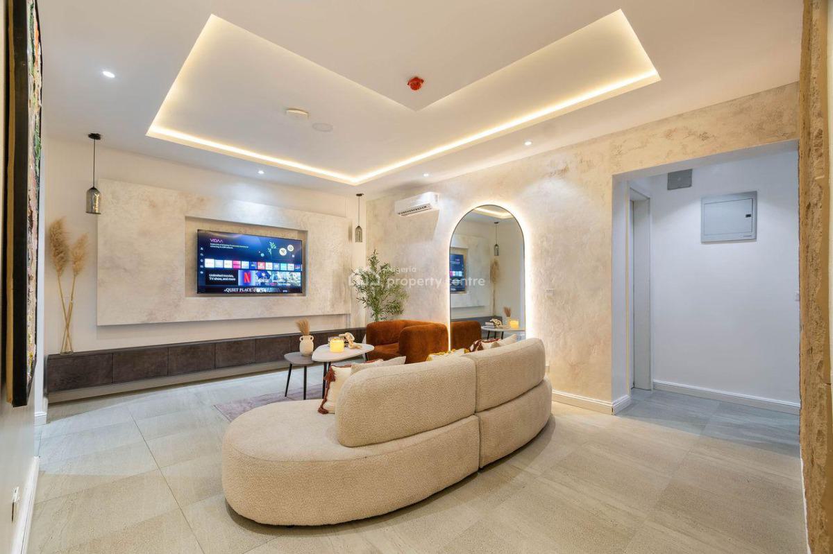 Brand New Luxury 2bedroom Apartment with Rooftop Pool and Cinema, Lekki Phase 1, Lekki, Lagos, Flat / Apartment Short Let