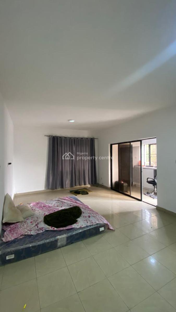 a Spacious Studio Apartment, Gated and Secured Estate, Orchid Road Lekki, Lekki, Lagos, Self Contain (single Rooms) for Rent