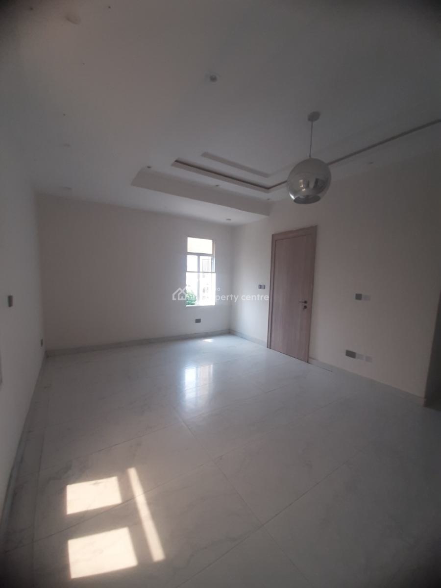 Newly Built and Serviced with 24/7 Power Supply 3 Bedroom En-suite Fla, Victoria Island (vi), Lagos, Flat / Apartment for Rent