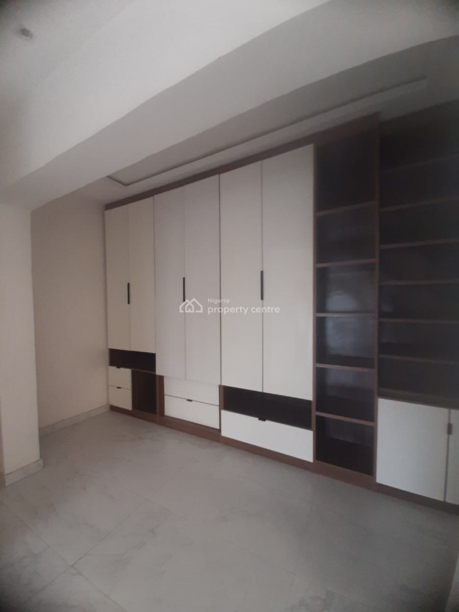 Newly Built and Serviced with 24/7 Power Supply 3 Bedroom En-suite Fla, Victoria Island (vi), Lagos, Flat / Apartment for Rent