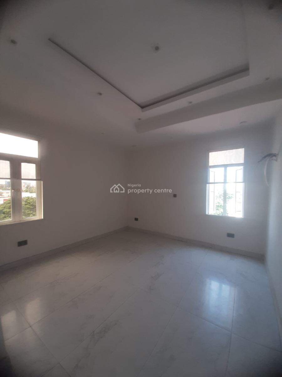 Newly Built and Serviced with 24/7 Power Supply 3 Bedroom En-suite Fla, Victoria Island (vi), Lagos, Flat / Apartment for Rent