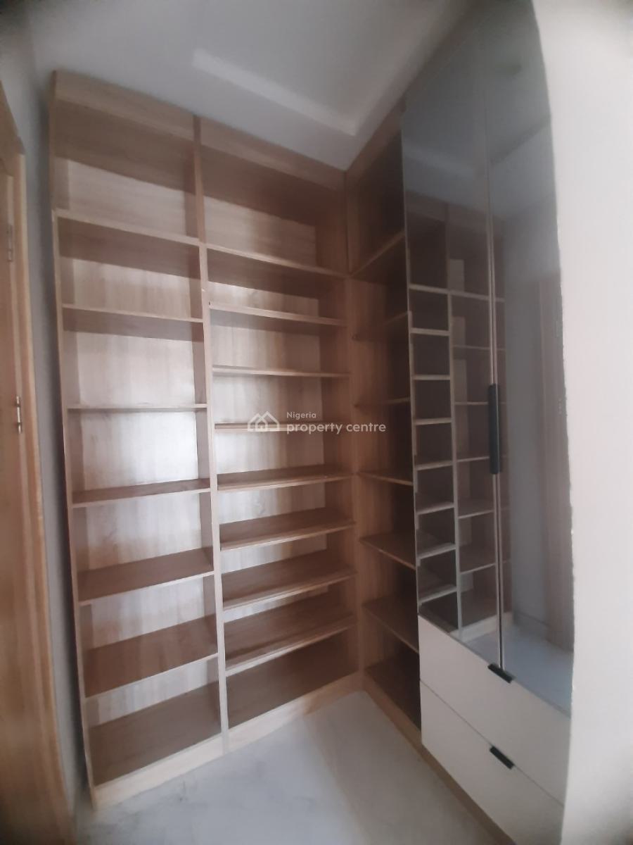 Newly Built and Serviced with 24/7 Power Supply 3 Bedroom En-suite Fla, Victoria Island (vi), Lagos, Flat / Apartment for Rent
