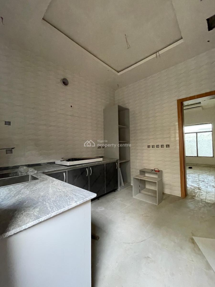 Exquisite 4 Bedroom Terraced Duplex with Bq in a Secured Location, Ologolo, Lekki, Lagos, Terraced Duplex for Sale