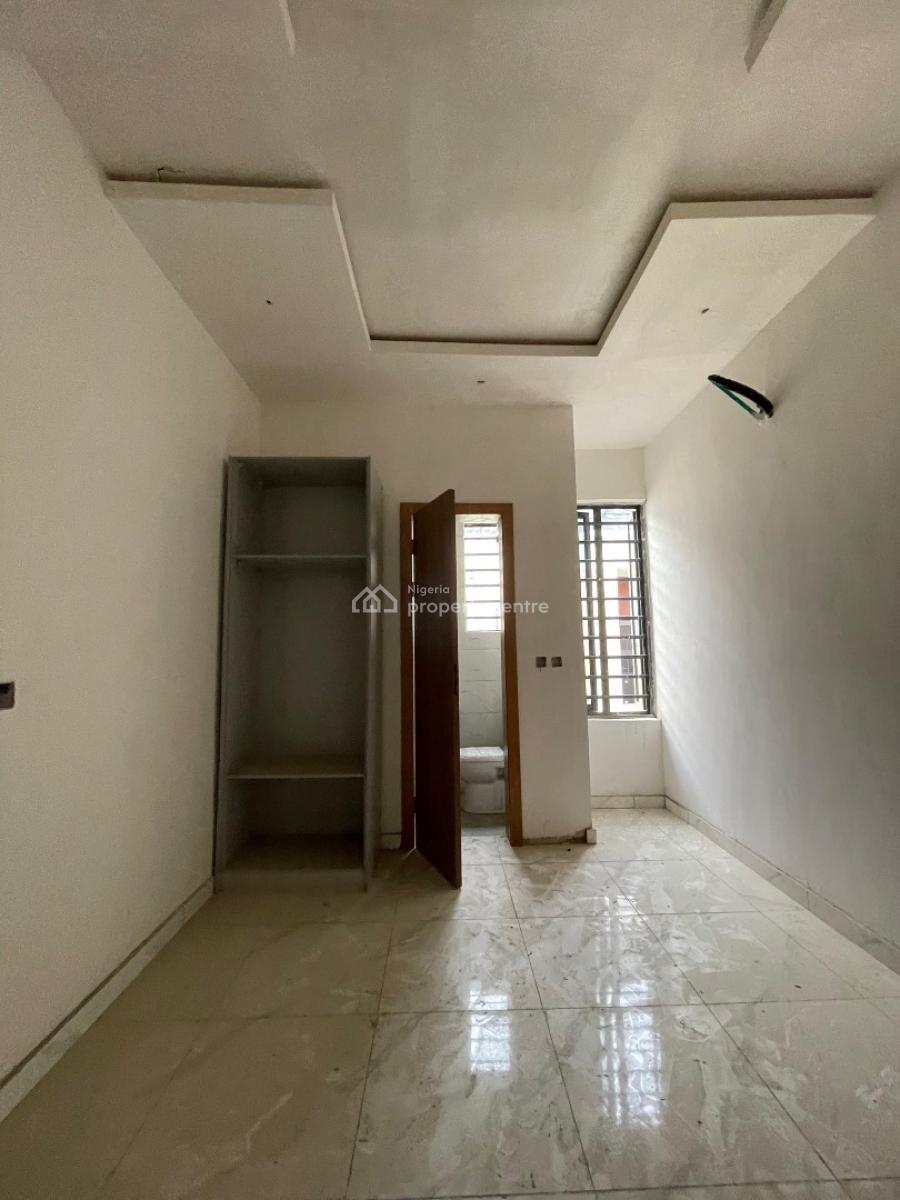 Exquisite 4 Bedroom Terraced Duplex with Bq in a Secured Location, Ologolo, Lekki, Lagos, Terraced Duplex for Sale