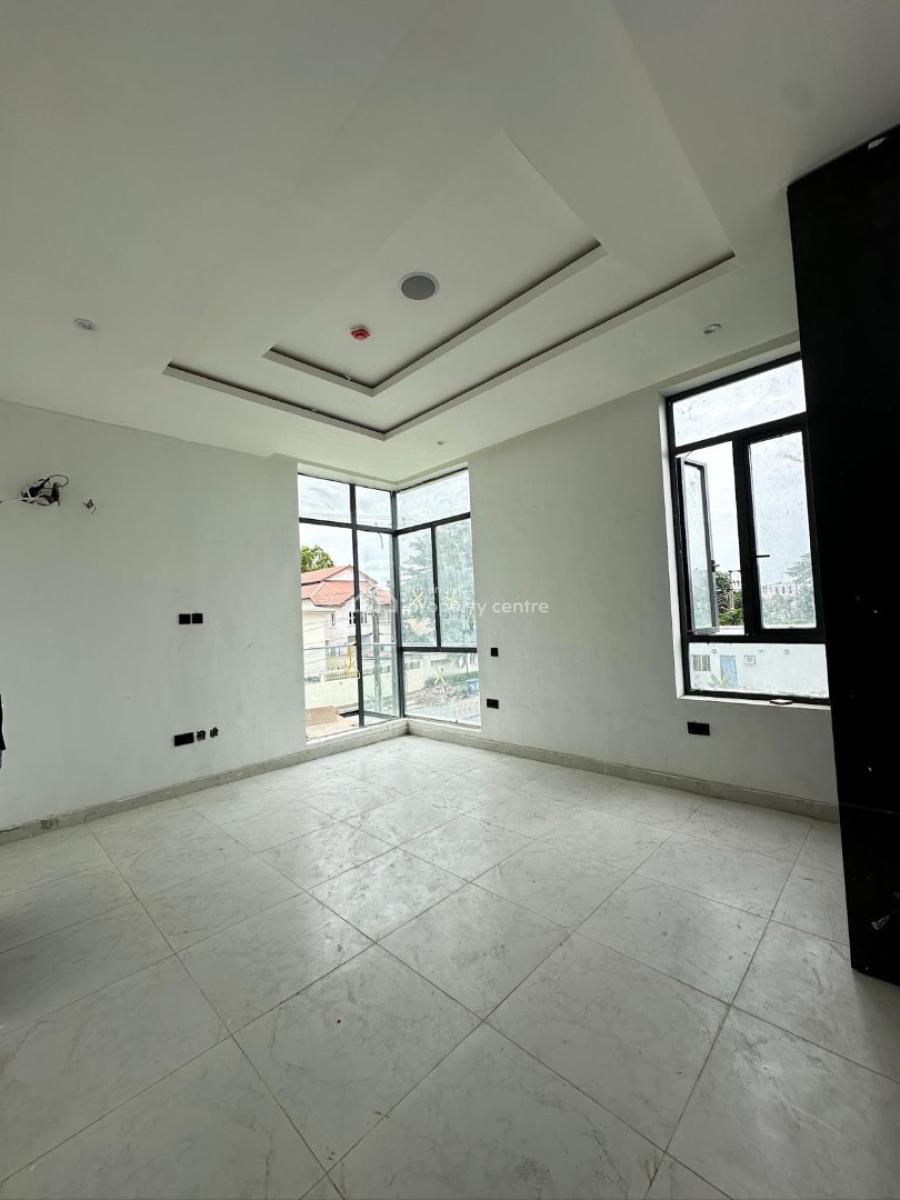 Luxurious 2bedroom Apartment, Lekki Phase 1, Lekki, Lagos, Flat / Apartment for Sale