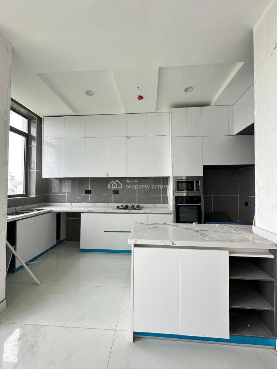Luxurious 2bedroom Apartment, Lekki Phase 1, Lekki, Lagos, Flat / Apartment for Sale