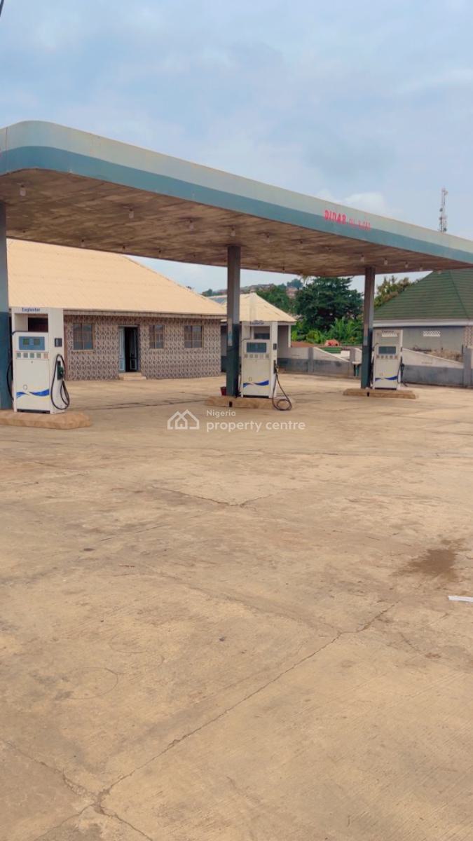 Filling Station, Old Oyo Road, Moniya, Akinyele, Oyo, Filling Station for Sale