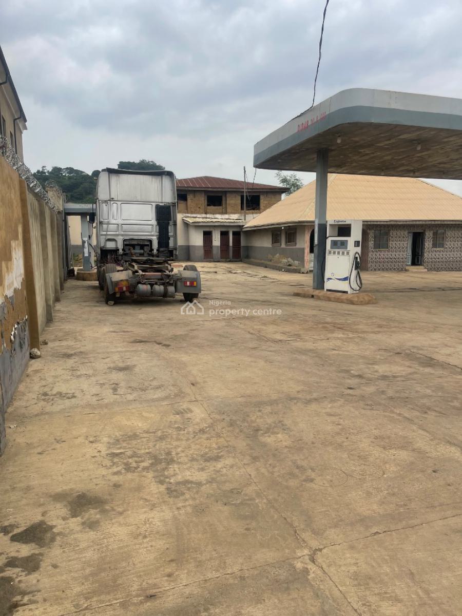 Filling Station, Old Oyo Road, Moniya, Akinyele, Oyo, Filling Station for Sale