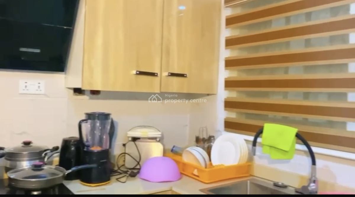 a Standard, Tastefully Furnished 3 Bedroom Flat, Guzape District, Abuja, Flat / Apartment for Rent