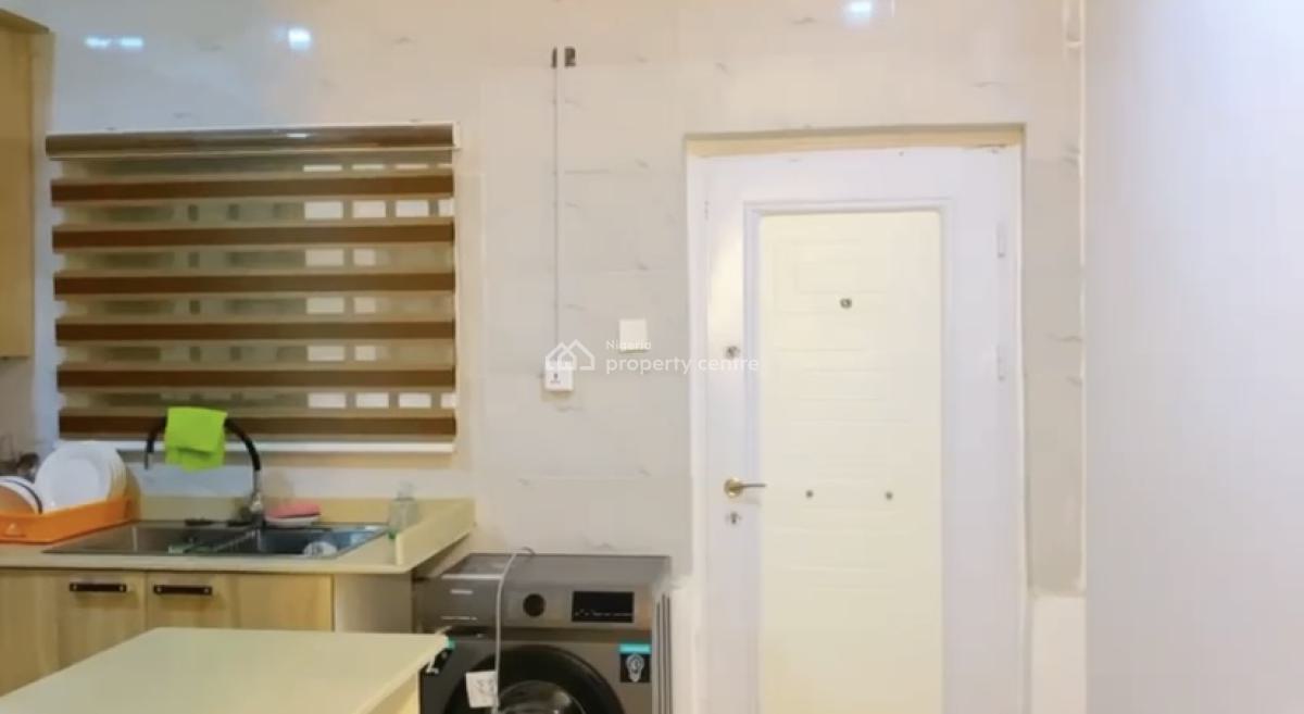 a Standard, Tastefully Furnished 3 Bedroom Flat, Guzape District, Abuja, Flat / Apartment for Rent