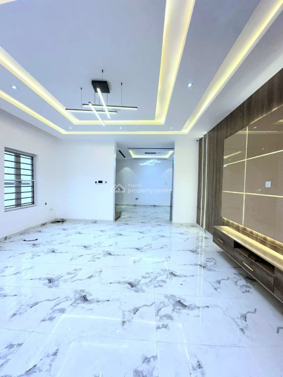 Uniquely-built Spacious 5 Bedroom Fully Detached Duplex, Chevron, Lekki, Lagos, Detached Duplex for Sale