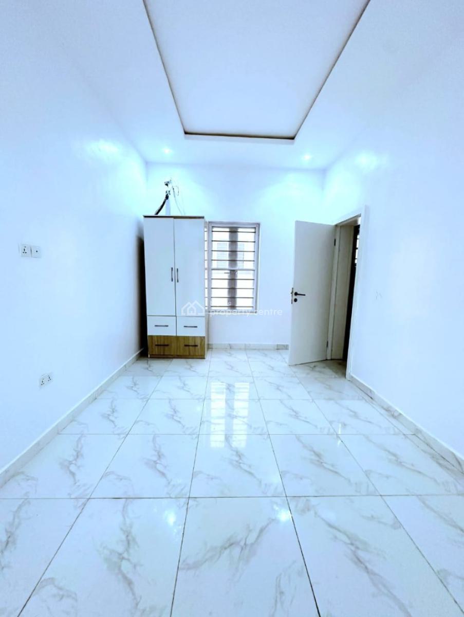Uniquely-built Spacious 5 Bedroom Fully Detached Duplex, Chevron, Lekki, Lagos, Detached Duplex for Sale