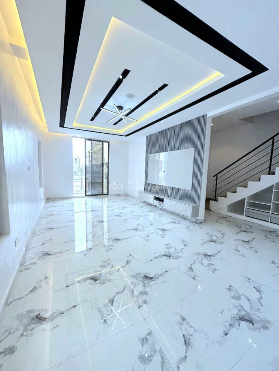 Uniquely-built Spacious 5 Bedroom Fully Detached Duplex, Chevron, Lekki, Lagos, Detached Duplex for Sale