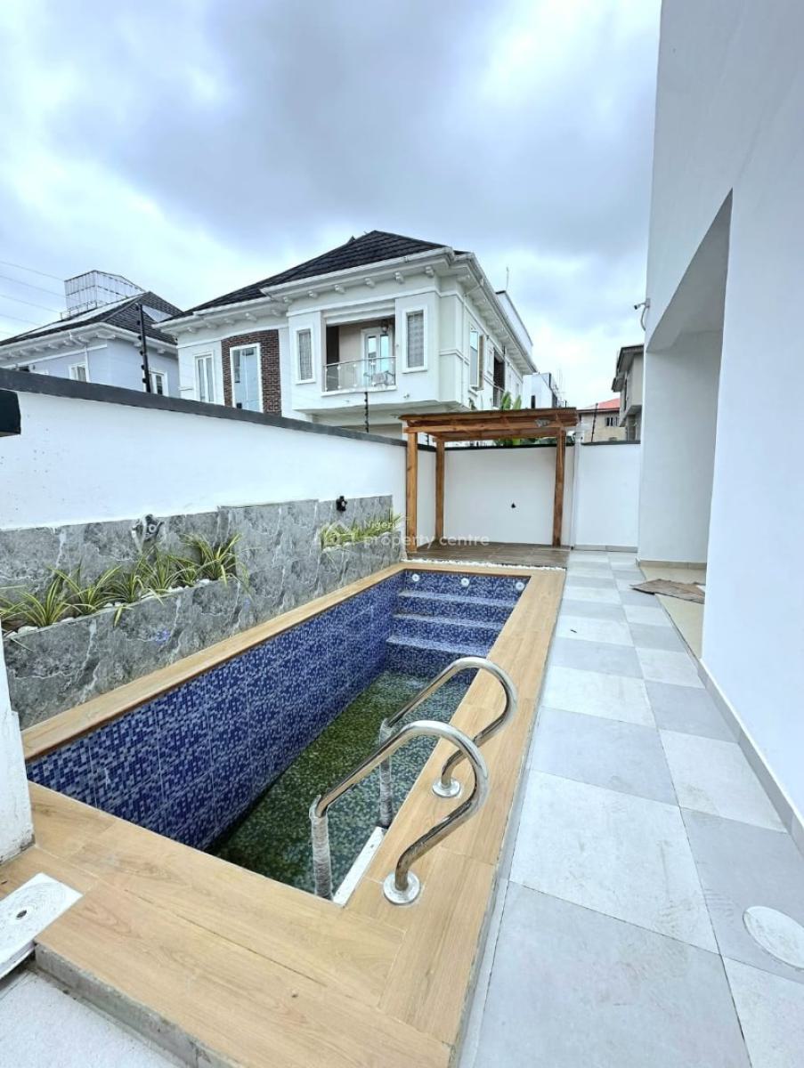 Uniquely-built Spacious 5 Bedroom Fully Detached Duplex, Chevron, Lekki, Lagos, Detached Duplex for Sale