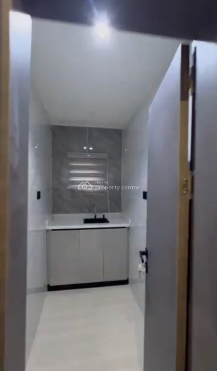 Luxury Fully Detached & Furnished 5 Bed Duplex with Bq, Kitchenette, By Mobil, Mabushi, Abuja, Detached Duplex for Sale