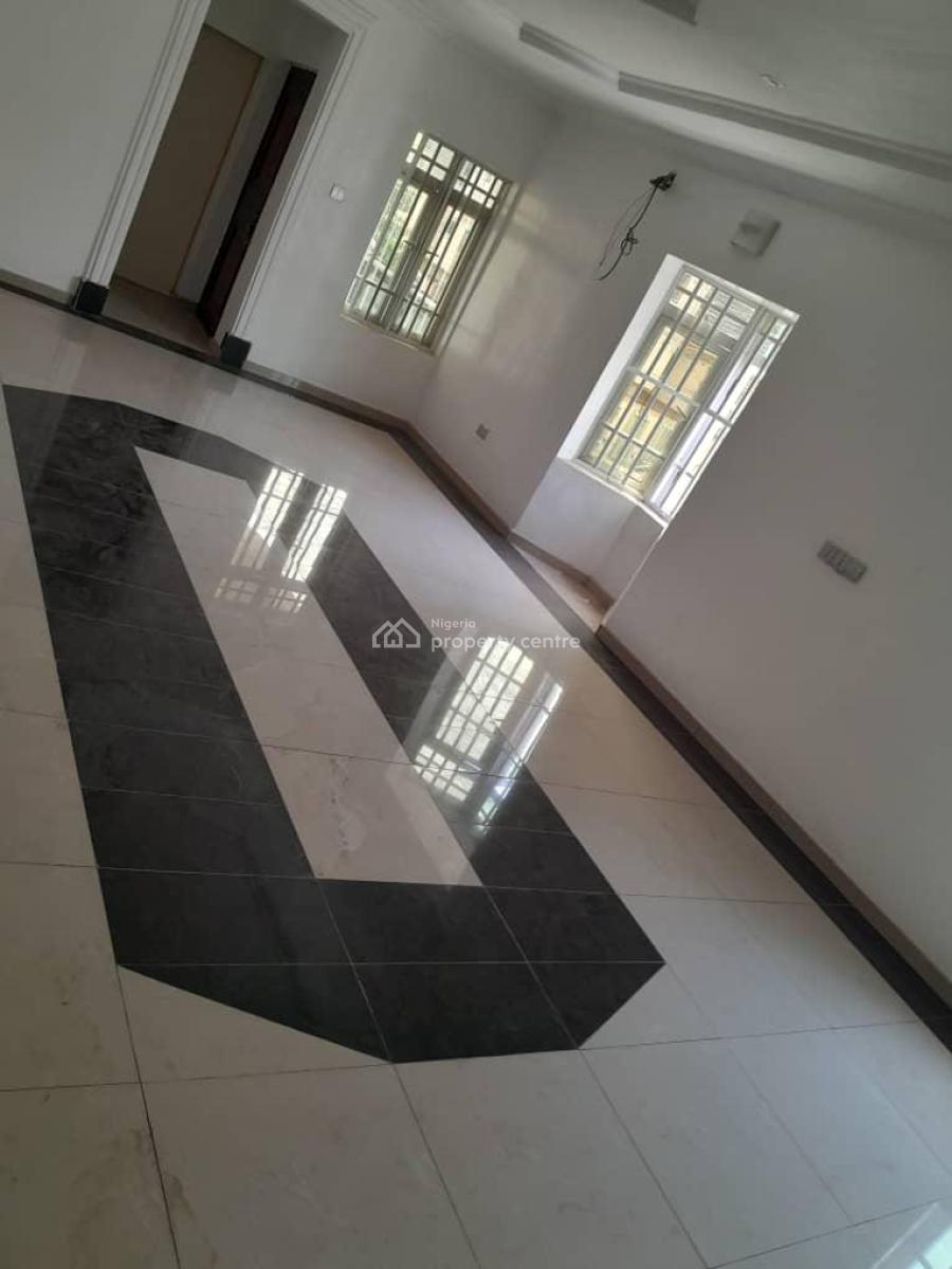 Luxury 5 Bedroom Semi-detached House with Bq, Gateway Cresent, Gra Phase 1, Magodo, Lagos, Semi-detached Duplex for Sale