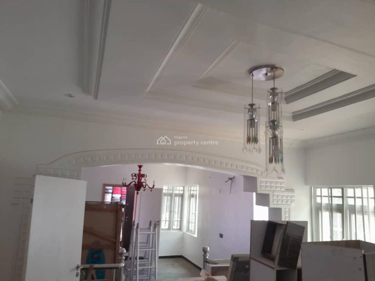 Luxury 5 Bedroom Semi-detached House with Bq, Gateway Cresent, Gra Phase 1, Magodo, Lagos, Semi-detached Duplex for Sale
