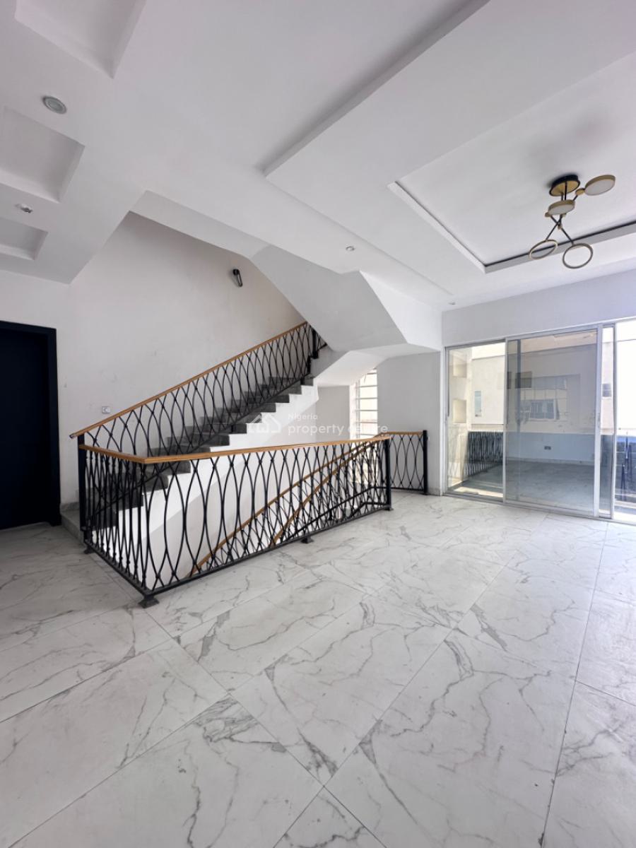 Large Family House in The Chevron Side of Lekki, Chevron Axis in Lekki, Lekki, Lagos, Detached Duplex for Sale