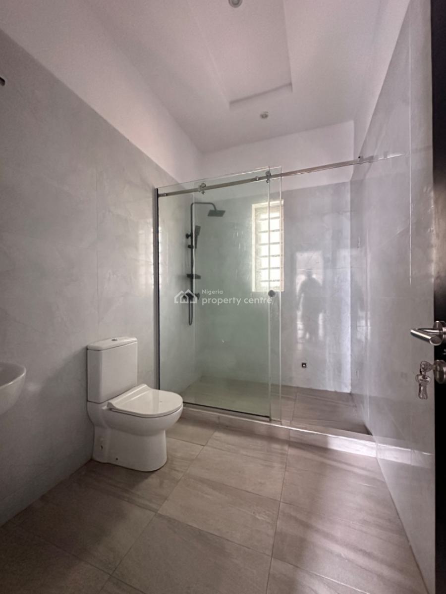 Large Family House in The Chevron Side of Lekki, Chevron Axis in Lekki, Lekki, Lagos, Detached Duplex for Sale